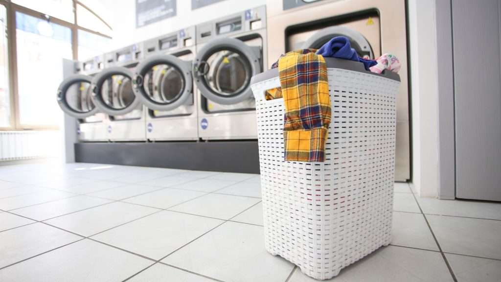 How to Make Life Easier With Weekly Laundry Pickup and Delivery Services?